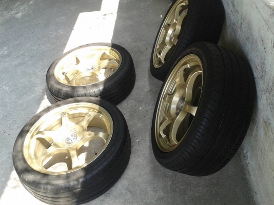 ขอบ17นิ้ว4รู100 พร้อมยาง ชุดนี้ ราคา 6700 บาท