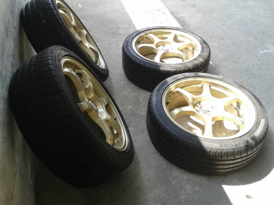 ขอบ17นิ้ว4รู100 พร้อมยาง ชุดนี้ ราคา 6700 บาท