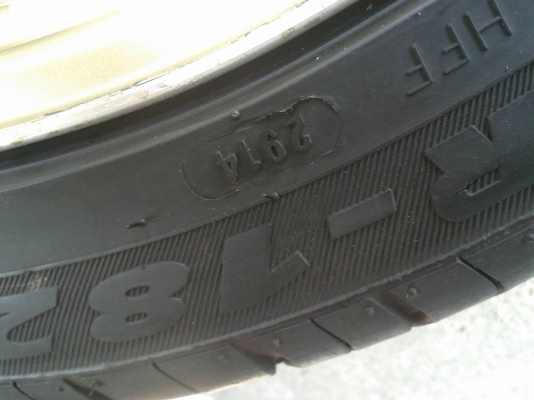 ขอบ17นิ้ว4รู100 พร้อมยาง ชุดนี้ ราคา 6700 บาท