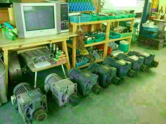 ขายเหมาทั้งหมด 1.2 ล้าน เครื่องพร้อมใช้อุปกรณ์ครบทุกต้ว เช่น เครื่องคว้านยักษ์ เตาหลอมอาร์ค หม้อแปลง ตู้ MDB เครื่องรีดฉากงานฝ้า เครื่องดัดรีด มอเตอร์ปรับรอบ คูลลิ่ง ปั๊มน้ำ กระบอกลม รอก อุปกรณ์ไฟฟ้า หัวจับใหญ่ เครื่องมือช่างทั่วไป สินค้ามีหลายชนิ