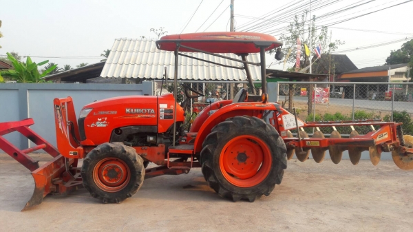 ขายรถไถKubota L3608 รถสวยเดิมๆๆสภาพดีพร้อมใช้ อุปกรณ์ครบ3ชิ้น มีเล่มพร้อมโอนครับ ขายรถไถKubota L3608 รถสวยเดิมๆๆสภาพดีพร้อมใช้ อุปกรณ์ครบ3ชิ้น มีเล่มพร้อมโอนครับ