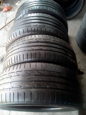 225/40R19 คู่หน้า 255/35R19 คู่หลัง BRIDGESTONE POTENZA S001 ปี13 ชุด 4 เส้น โทร.063-286-3551,081-427-3941 ตจว.ส่งได้ครับ 225/40R19 คู่หน้า 255/35R19 คู่หลัง BRIDGESTONE POTENZA S001 ปี13 ชุด 4 เส้น โทร.063-286-3551,081-427-3941 ตจว.ส่งได้ครับ