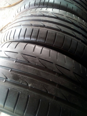 225/40R19 คู่หน้า 255/35R19 คู่หลัง BRIDGESTONE POTENZA S001 ปี13 ชุด 4 เส้น โทร.063-286-3551,081-427-3941 ตจว.ส่งได้ครับ 225/40R19 คู่หน้า 255/35R19 คู่หลัง BRIDGESTONE POTENZA S001 ปี13 ชุด 4 เส้น โทร.063-286-3551,081-427-3941 ตจว.ส่งได้ครับ