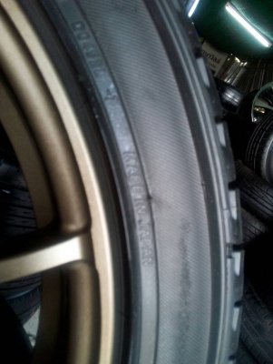 แม๊กขอบ17 ขนาด 5 รู100/114 พร้อมยาง YOKOHAMA ADVAN 215-45R17 ชุด 4 ล้อ 9000 บาท โทร.063-286-3551,081-427-3941 แม๊กขอบ17 ขนาด 5 รู100/114 พร้อมยาง YOKOHAMA ADVAN 215-45R17 ชุด 4 ล้อ 9000 บาท โทร.063-286-3551,081-427-3941