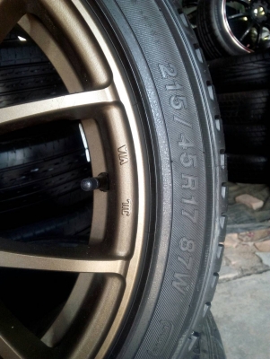 แม๊กขอบ17 ขนาด 5 รู100/114 พร้อมยาง YOKOHAMA ADVAN 215-45R17 ชุด 4 ล้อ 9000 บาท โทร.063-286-3551,081-427-3941 แม๊กขอบ17 ขนาด 5 รู100/114 พร้อมยาง YOKOHAMA ADVAN 215-45R17 ชุด 4 ล้อ 9000 บาท โทร.063-286-3551,081-427-3941