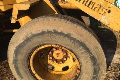 KOMATSU 507 เอวอ่อน 295,000 บาท เครื่องดี เกียร์ดี ปั้มแรง เอกสารชื่อขาย  รถอยู่ จ.สกลนคร  โทร&amp;ไอดีไลน์0610710295