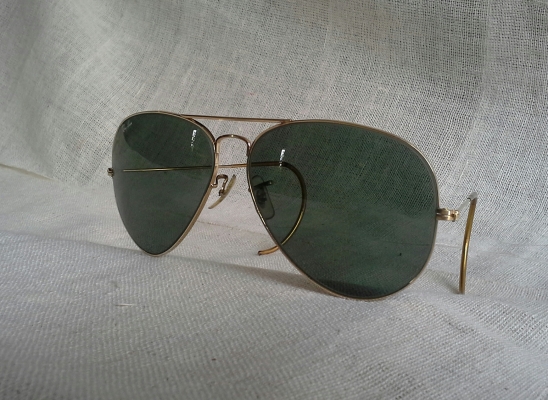 แว่นตาท่านนายพลแมคอาร์เธอร์ 'ตัวเทพบุตร' ที่สุดแห่งเลนส์หายาก! Vintage B&L RAY-BAN AVIATOR USA บิ๊กไซซ์! ตัวแท้! จริงใจ-ไม่จิงโจ้! แว่นตาท่านนายพลแมคอาร์เธอร์ 'ตัวเทพบุตร' ที่สุดแห่งเลนส์หายาก! Vintage B&L RAY-BAN AVIATOR USA บิ๊กไซซ์! ตัวแท้! จริงใจ-ไม่จิงโจ้!