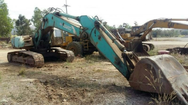 ขาย 485,000 KOBELCO sk 220-5 super เล่มทะเบียน ไฟฟ้าครบ เครื่องดี ปั้มแรง เอวแน่น ช่วงล่างใหม่ รถสวยพร้อมใช้เอกสารพร้อมโอน รถอยู่ อุดร 090-772-3710 090-772-3708
