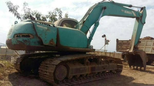 ขาย 485,000 KOBELCO sk 220-5 super เล่มทะเบียน ไฟฟ้าครบ เครื่องดี ปั้มแรง เอวแน่น ช่วงล่างใหม่ รถสวยพร้อมใช้เอกสารพร้อมโอน รถอยู่ อุดร 090-772-3710 090-772-3708
