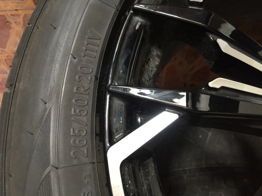 แมกซ์เลนโซ่20นิ้วพร้อมยางnittoใส่วิ่งแค่5พันโล