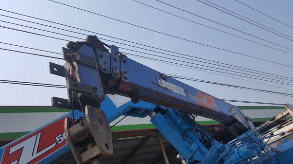 NRR195แรง 6ล้อดัมพ์ 4เมตร ติดเครน 3 ตัน 5ท่อน 4 ชัก เครื่องดี คัสซีสวยขายตามสภาพ