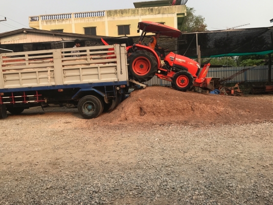 ปัญญาแทรคเตอร์..จัดมาให้ครับ ด่วน!!!คูโบต้า L3608 ทำงาน425ชม.ใบมีดคานล่างFD163พร้อมผาน5&times;22 สภาพพร้อมใช้