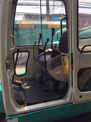 ขายKOMATSU PC40-7  มาใหม่  เก่าญี่ปุ่น  สภาพสวย  เครื่องปั๊มดี  เอกสารครบ ลองระบบกันได้ทุกวัน  โทร  089-3818694  ดวงนภา