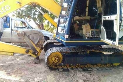 KOBELCO SK60 MART III ราคา 535,000 บาท รถสภาพสวยพรัอมใช้งาน เครื่องปั้มดี แอร์เย็น ช่วงล่างสวย รถพร้อมใช้งาน เอกสารอินวอยท์  รถอยู่ จ.ขอนแก่น โทร&amp;ไอดีไลน์ 0610710295