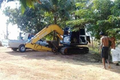 KOBELCO SK60 MART III ราคา 535,000 บาท รถสภาพสวยพรัอมใช้งาน เครื่องปั้มดี แอร์เย็น ช่วงล่างสวย รถพร้อมใช้งาน เอกสารอินวอยท์  รถอยู่ จ.ขอนแก่น โทร&amp;ไอดีไลน์ 0610710295