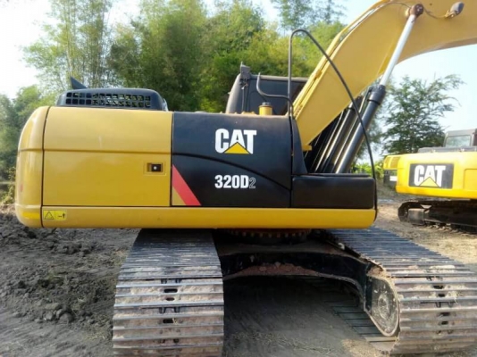 ขายดาว์น 750,000 บาท CATERPILAR 320 D2 ทำงาน 728 ชม. สภาพสวยกิป. เหมือนใหม่แกะกล่อง    งวดคงเหลือ 37 งวด x 89,000 บาท = 3,293,000 บาท  รถอยู่ จ.ขอนแก่น โทร&amp;ไอดีไลน์ 0610710295