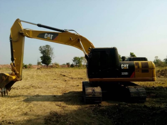 ขายดาว์น 750,000 บาท CATERPILAR 320 D2 ทำงาน 728 ชม. สภาพสวยกิป. เหมือนใหม่แกะกล่อง    งวดคงเหลือ 37 งวด x 89,000 บาท = 3,293,000 บาท  รถอยู่ จ.ขอนแก่น โทร&amp;ไอดีไลน์ 0610710295