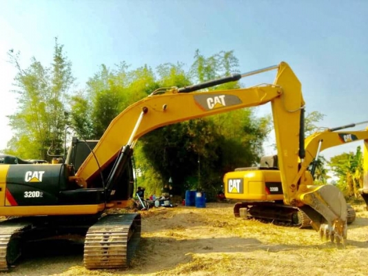 ขายดาว์น 750,000 บาท CATERPILAR 320 D2 ทำงาน 728 ชม. สภาพสวยกิป. เหมือนใหม่แกะกล่อง    งวดคงเหลือ 37 งวด x 89,000 บาท = 3,293,000 บาท  รถอยู่ จ.ขอนแก่น โทร&amp;ไอดีไลน์ 0610710295
