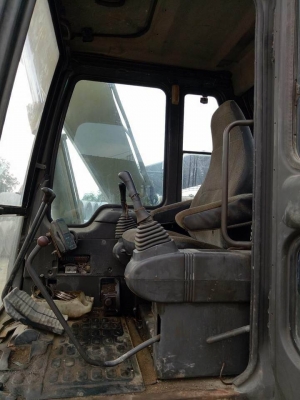 ขาย 700,000 KOMATSU  PC120-6 ไฟฟ้าครบ เครื่องดี ปั้มแรง เอวดี ช่วงล่างเต็ม รถพร้อมใช้ รถอยู่ ปทุมธานี 090-772-3710 090-772-3708