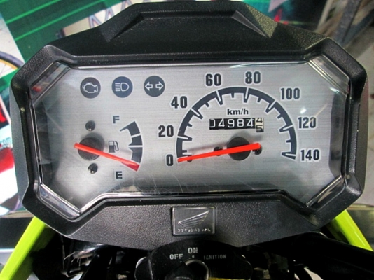 zoomer x สีเหลือง ยอดนิยม เครื่องยนต์ 110 ซีซี.ระบบหัวฉีด PGM FI ประหยัดน้ำมัน 34900