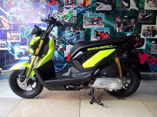 zoomer x สีเหลือง ยอดนิยม เครื่องยนต์ 110 ซีซี.ระบบหัวฉีด PGM FI ประหยัดน้ำมัน 34900