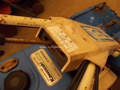 ราคา 21,000 บาท รถพรวนดินเดินตาม KAWASAKI รุ่นAR700 รหัสสินค้า80803306 ติดต่อ 081-8283376 www.nihonmono.com ราคา 21,000 บาท รถพรวนดินเดินตาม KAWASAKI รุ่นAR700 รหัสสินค้า80803306 ติดต่อ 081-8283376 www.nihonmono.com