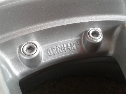 ขอบ16นิ้ว5รู114 ชุดนี้ ราคา 6400 บาท