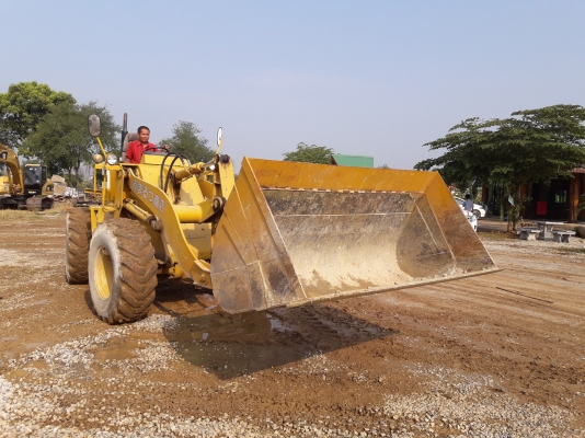 ขายด่วนรถตักล้อยางเอวอ่อนรถนำเข้าkomatsu=510กรองคู่