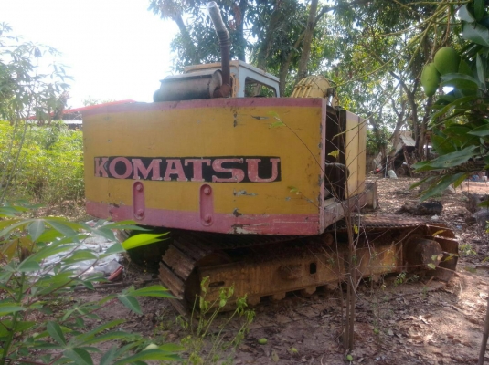 ขายรถขุดแบ็คโฮ KOMATSU PC120-2  ใช้งานปกติ ช่วงล่างดี เครื่องแน่น ปั้มแรง  ราคา 190,000บ. สนใจ 0835601591 หรือ 0903494058