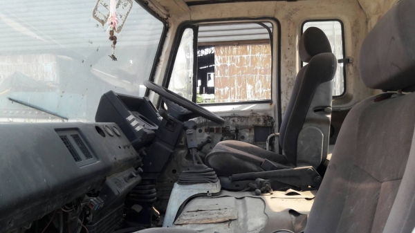 ขายรถบรรทุก 10 ล้อหัวลาก ISUZU ROCKY 240 แรงม้าพร้อมหางพื้นเรียบสามมิตร 2 เพลา ราคา 650000