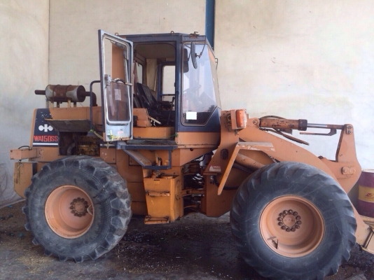 ขายรถตักล้อยาง KOMATSU WA150-1 สวยต่อแขนแล้ว
