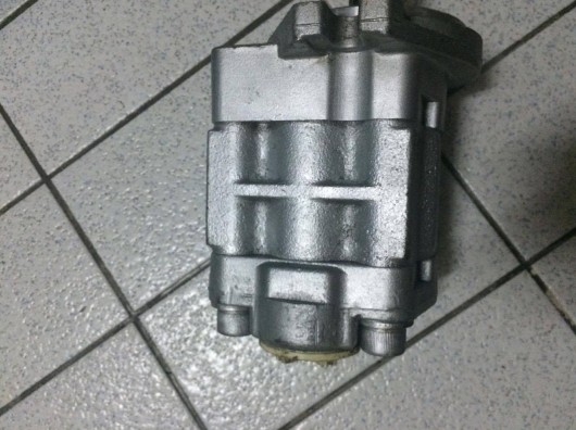 ขายปั้มไฮโดรลิครถเครน 3 ตัน ราคา 3000 บาทโทร 0920976322