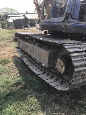 KOMATSU 100-3 ราคา 285,000 บาท เครื่องดี ปั้มดี เอวแน่น ช่วงดี โซหน่า รถพร้อมใช้. เอกสารสัญญาซื้อขาย  รถอยู่ จ.นครปฐม โทร&amp;ไอดีไลน์ 0610710295