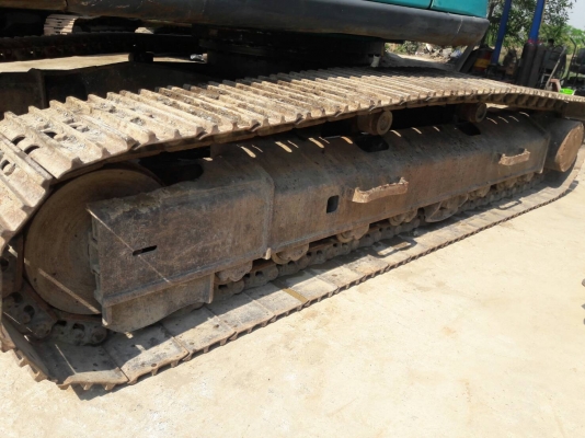 ขายKOBELCO SK200-2LC  มาใหม่  เก่าญี่ปุ่น   มีลายแย๊ก  สภาพสวย  ใช้งานมาแค่  5,xxx  ชั่วโมง  ลองระบบกันได้ทุกวัน  โทร  089-3818694  ดวงนภา