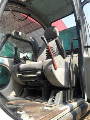 ขายKOBELCO SK200-2LC  มาใหม่  เก่าญี่ปุ่น   มีลายแย๊ก  สภาพสวย  ใช้งานมาแค่  5,xxx  ชั่วโมง  ลองระบบกันได้ทุกวัน  โทร  089-3818694  ดวงนภา