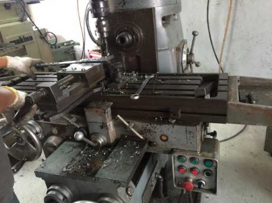 ขายถูกๆ เครื่องมิลลิ่งญี่ปุ่น สภาพสวยพร้อมใช้งาน ขายถูกๆ เครื่องมิลลิ่งญี่ปุ่น สภาพสวยพร้อมใช้งาน