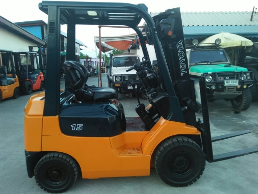 ขาย โฟรคลิฟท์ โตโยต้า รุ่น 7 เบนซิล 1.5 ตันเ