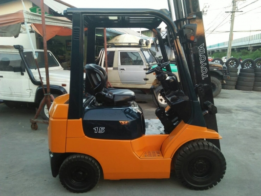 ขาย โฟรคลิฟท์ โตโยต้า รุ่น 7 เบนซิล 1.5 ตันเ