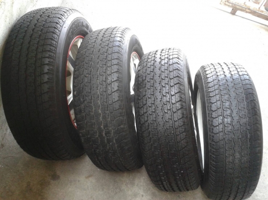 ขอบ17นิ้ว6รู พร้อมยาง ชุดนี้ ราคา 6900 บาท