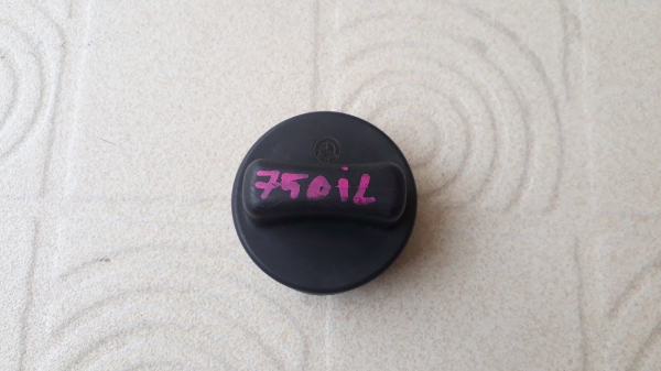 ฝาปิดถังน้ำมัน BMW 750IL