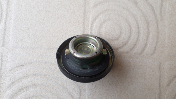 ฝาปิดถังน้ำมัน BMW 750IL