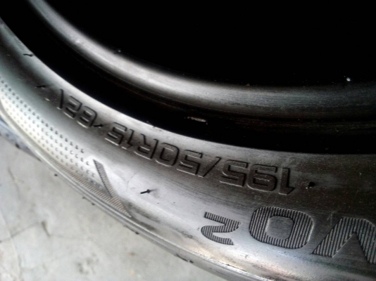 195/50R15 Hankook Ventus V12 evo2 ปี15 ชุด 4 เส้น tel.063-286-3551, 081-427-3941 195/50R15 Hankook Ventus V12 evo2 ปี15 ชุด 4 เส้น tel.063-286-3551, 081-427-3941