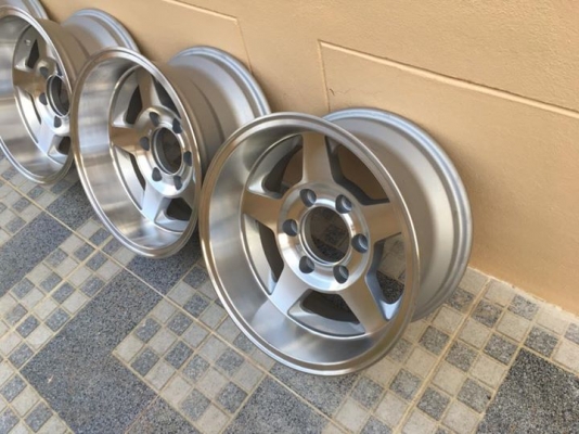 แมกซ์  15x7.5 ET-20  6รู น้ำหนักเบา