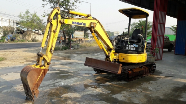 รถขุด Komatsu PC30MR-2 เก่าญี่ปุ่น