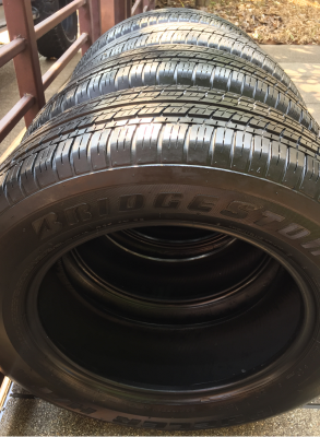 ยาง Bridgestone 225 65 17 ปี16 ดอกเต็ม ไม่มีปะ ใช้ยาว ราคาไม่แพง