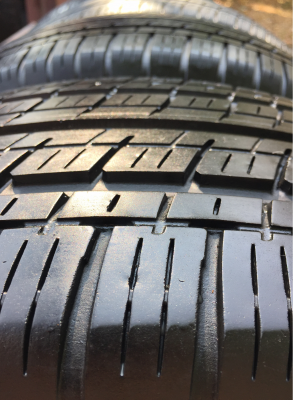 ยาง Bridgestone 225 65 17 ปี16 ดอกเต็ม ไม่มีปะ ใช้ยาว ราคาไม่แพง