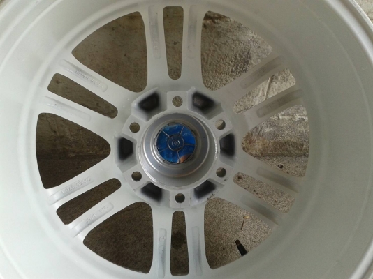 ขอบ18นิ้ว6รู สภาพใหม่ๆ ชุดนี้ ราคา 8400 บาท