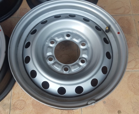 ขายล้อกะทะป้ายแดงขอบ15 6รู 4 ล้อ