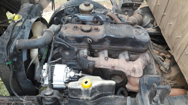 รถบรรทุก 6 ล้อใหญ่ ISUZU ปี38 รุ่น4BE1 เครื่อง 110 แรง พวงมาลัยพาวเวอร์ ราคา 280,000 บ.รถอยู่สระบุรี