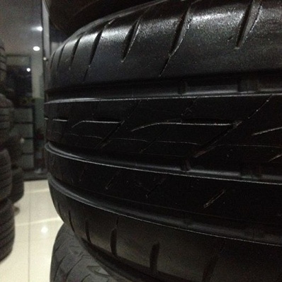 2800/4เส้น ยาง4เส้น Brigedstone 215 60 16 ปี 2013 ดอกยางสวย ตจว จัดส่งได้ 2800/4เส้น ยาง4เส้น Brigedstone 215 60 16 ปี 2013 ดอกยางสวย ตจว จัดส่งได้